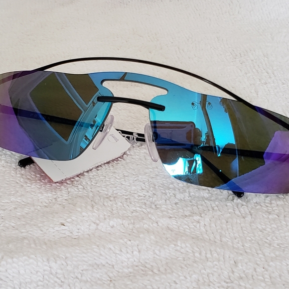 Prada Catwalk Rimless PR61VS Sunglasses main image 8